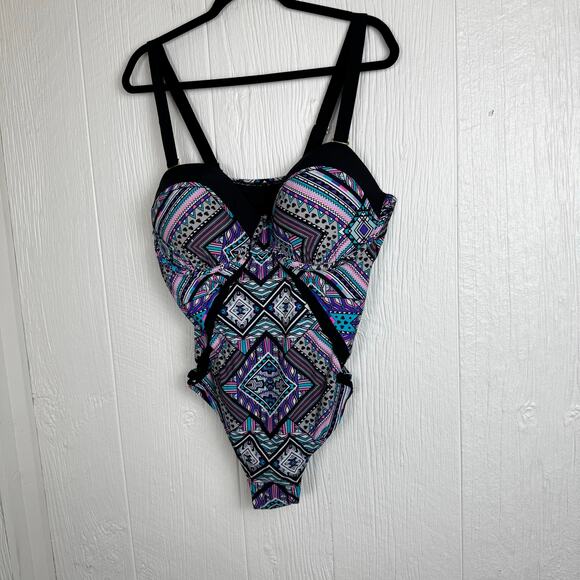Swimsuits For All One Piece Abstract Swimsuit Bathing Suit Size 22 Purple Modest - Picture 3 of 9